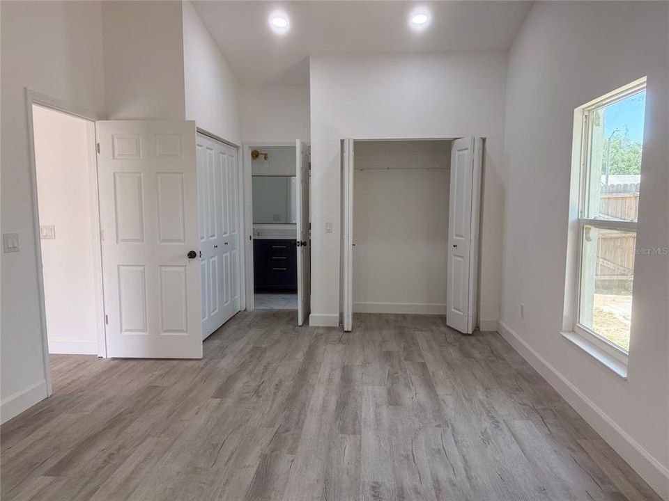 На продажу: $339,939 (3 спален, 2 ванн, 1342 Квадратных фут)