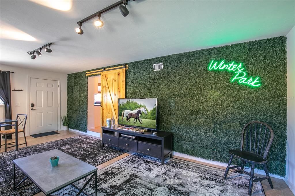 For Sale: $650,000 (2 beds, 0 baths, 1277 Square Feet)
