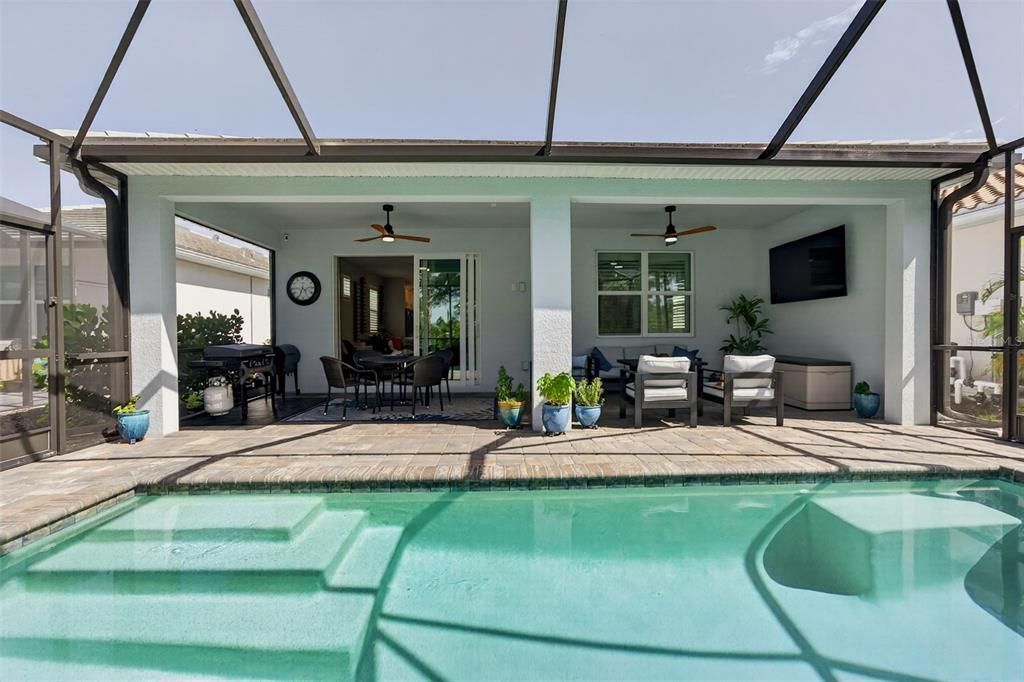 En Venta: $575,000 (2 camas, 2 baños, 1405 Pies cuadrados)