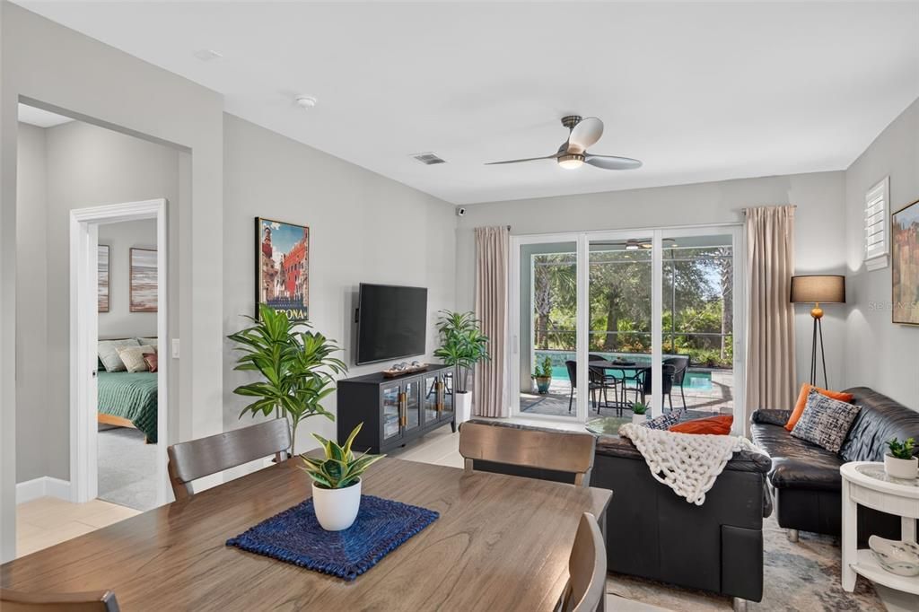 En Venta: $575,000 (2 camas, 2 baños, 1405 Pies cuadrados)