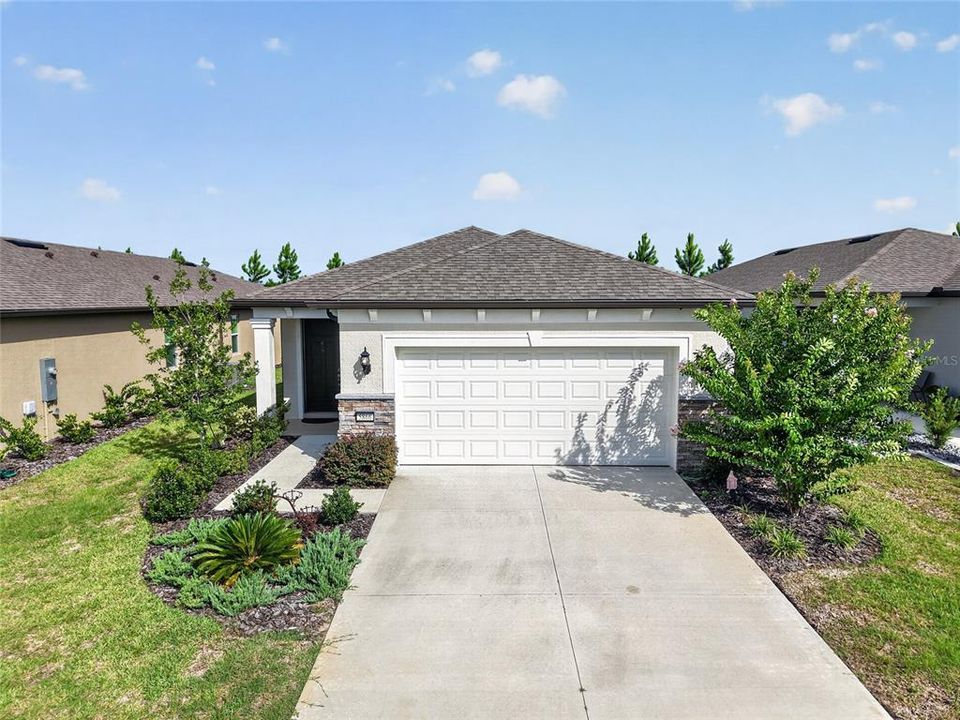 For Sale: $339,585 (2 beds, 2 baths, 1656 Square Feet)