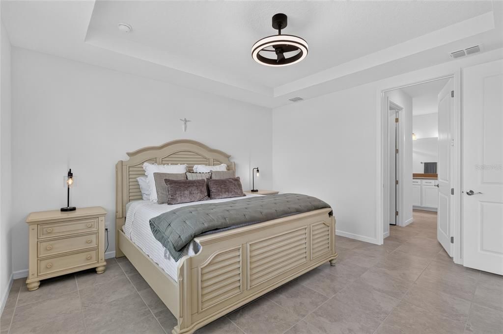 For Sale: $339,585 (2 beds, 2 baths, 1656 Square Feet)