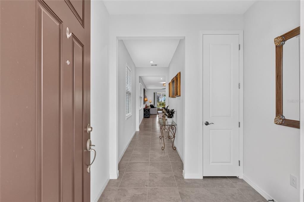 For Sale: $339,585 (2 beds, 2 baths, 1656 Square Feet)