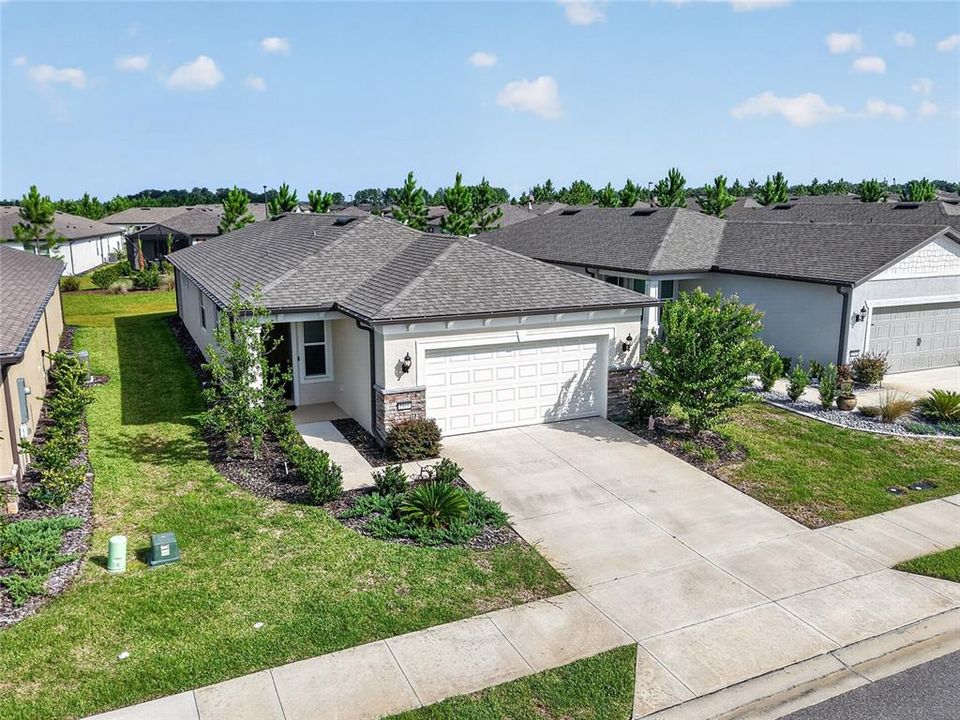 For Sale: $339,585 (2 beds, 2 baths, 1656 Square Feet)