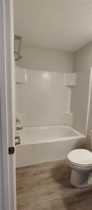 For Rent: $1,250 (2 beds, 2 baths, 972 Square Feet)