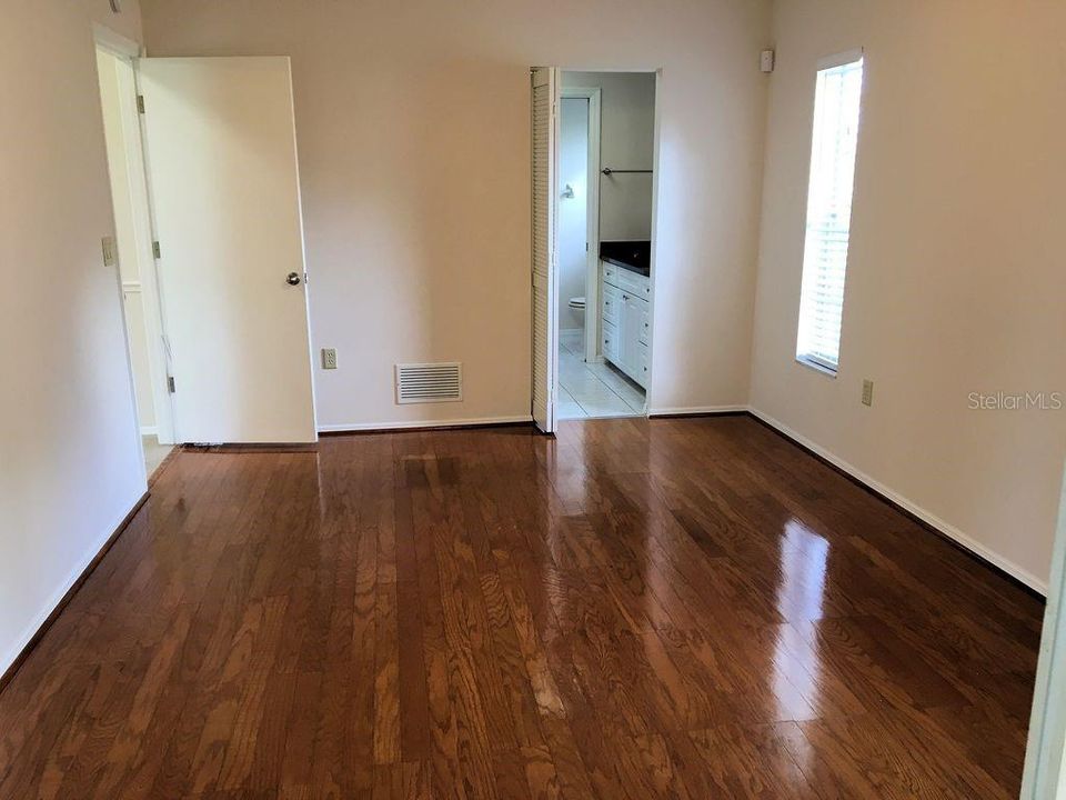 For Sale: $439,000 (3 beds, 2 baths, 1647 Square Feet)