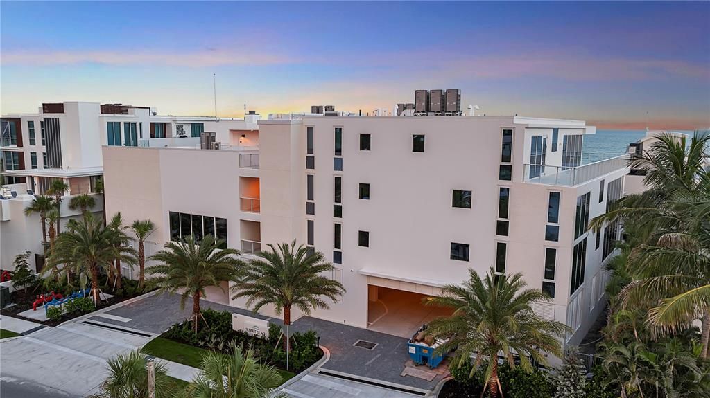 For Sale: $5,250,000 (3 beds, 4 baths, 4154 Square Feet)