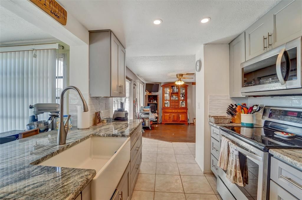 En Venta: $209,900 (2 camas, 2 baños, 1274 Pies cuadrados)