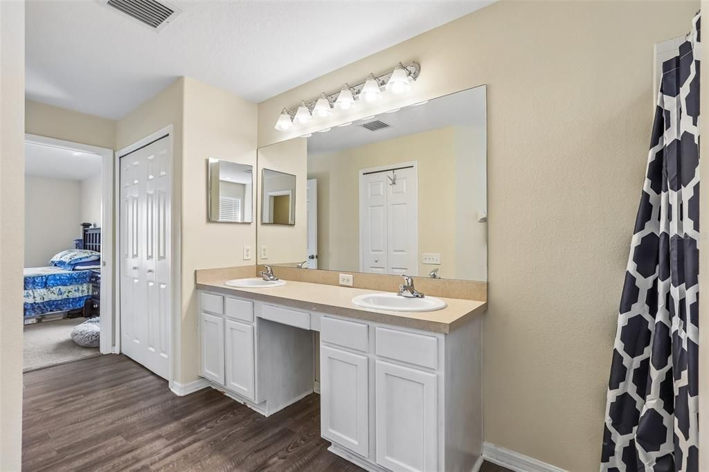 For Sale: $540,000 (4 beds, 3 baths, 2467 Square Feet)