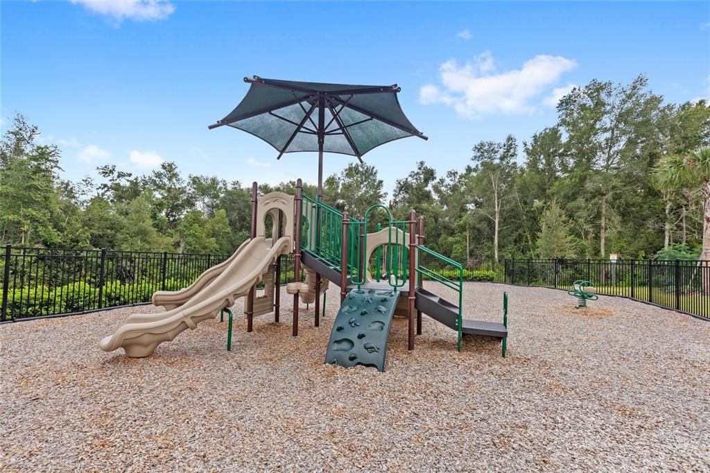 For Sale: $699,000 (4 beds, 3 baths, 2743 Square Feet)