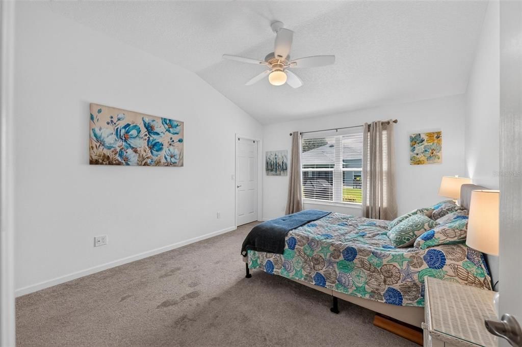 Activo con contrato: $399,000 (3 camas, 2 baños, 1569 Pies cuadrados)