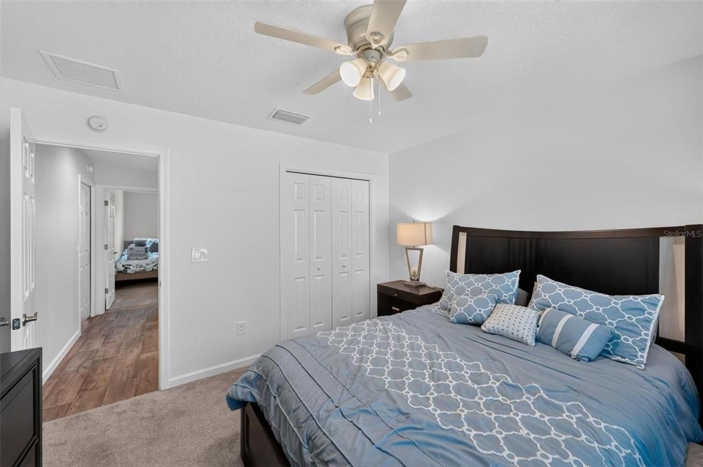Activo con contrato: $399,000 (3 camas, 2 baños, 1569 Pies cuadrados)