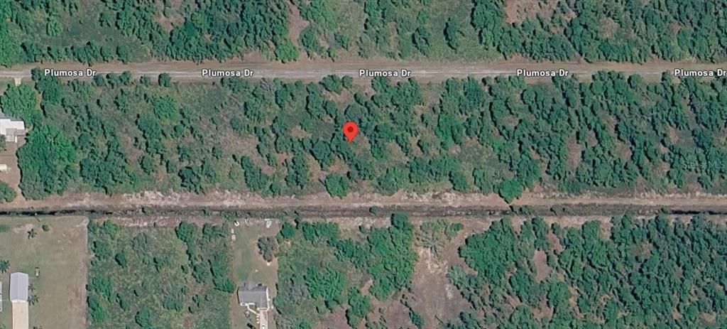 En Venta: $15,000 (0.50 acres)