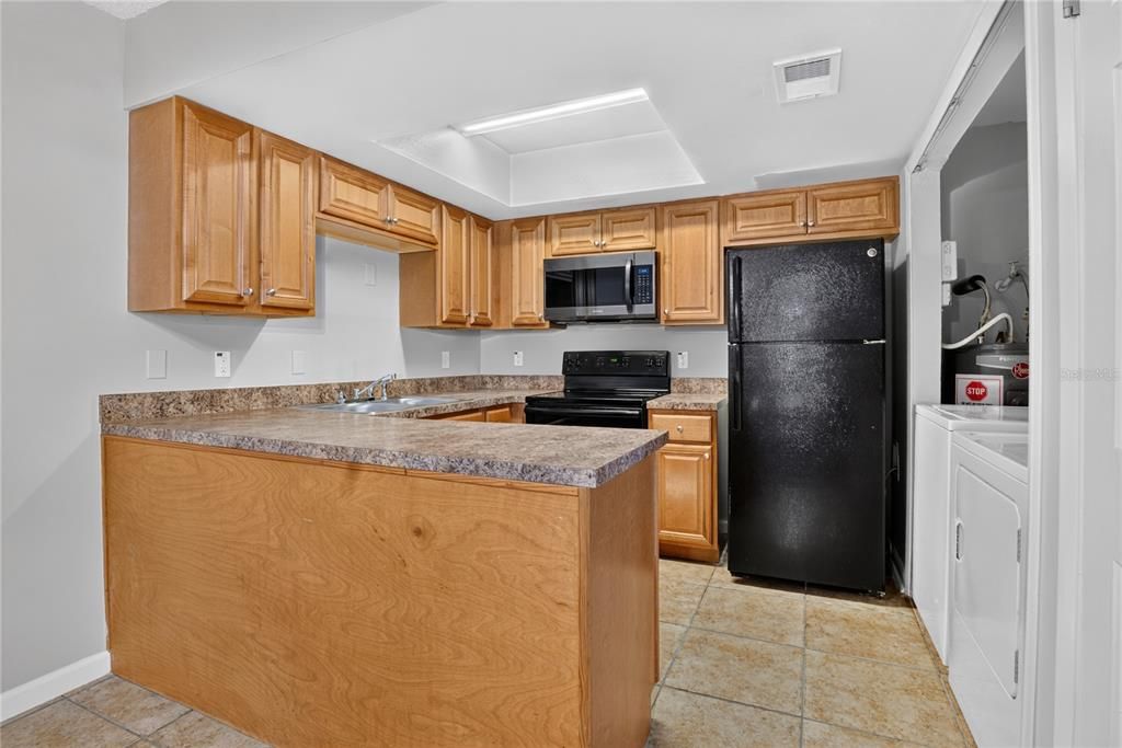 For Rent: $1,895 (2 beds, 2 baths, 918 Square Feet)