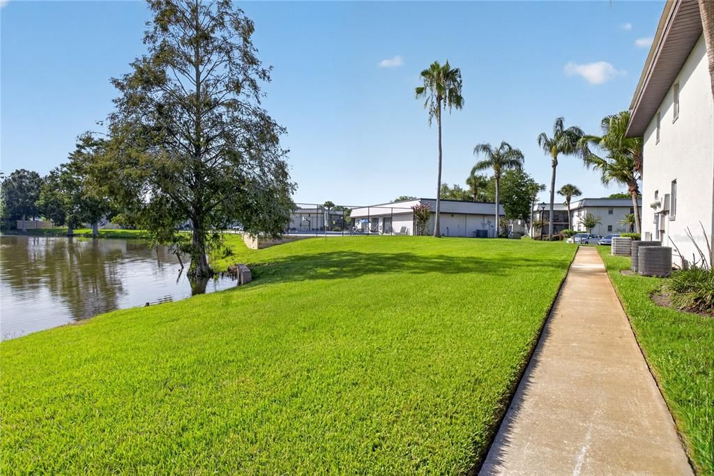 For Rent: $1,895 (2 beds, 2 baths, 918 Square Feet)