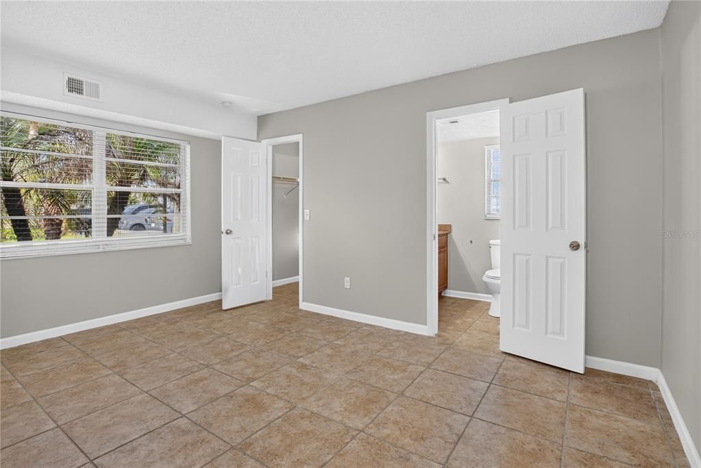 For Rent: $1,895 (2 beds, 2 baths, 918 Square Feet)