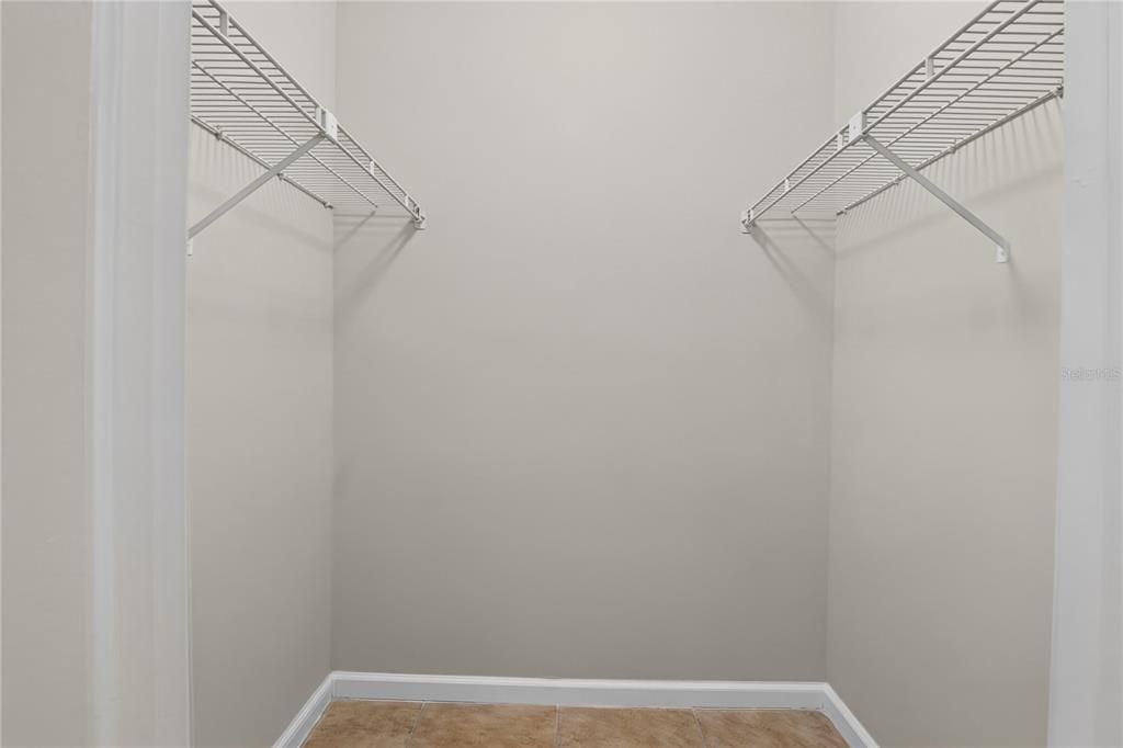 For Rent: $1,895 (2 beds, 2 baths, 918 Square Feet)