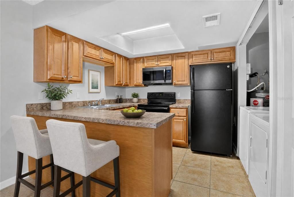 For Rent: $1,895 (2 beds, 2 baths, 918 Square Feet)