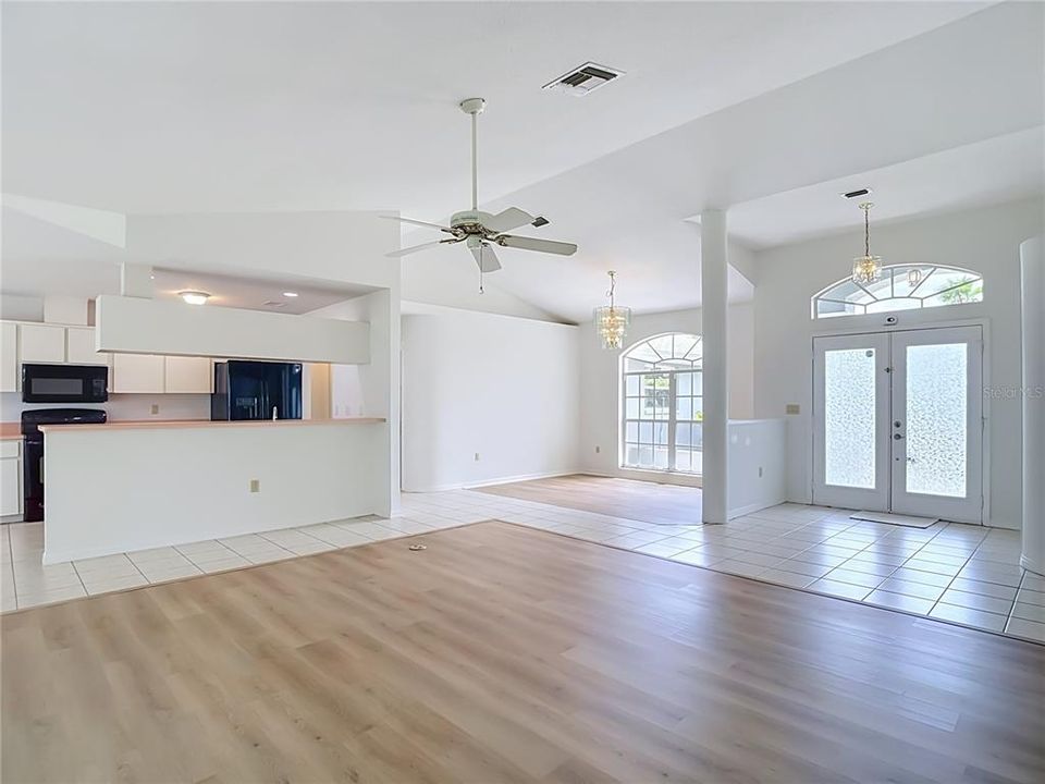 En Venta: $309,900 (3 camas, 2 baños, 1790 Pies cuadrados)