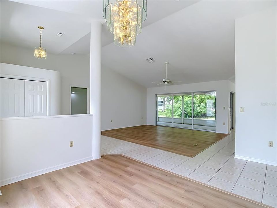 En Venta: $309,900 (3 camas, 2 baños, 1790 Pies cuadrados)