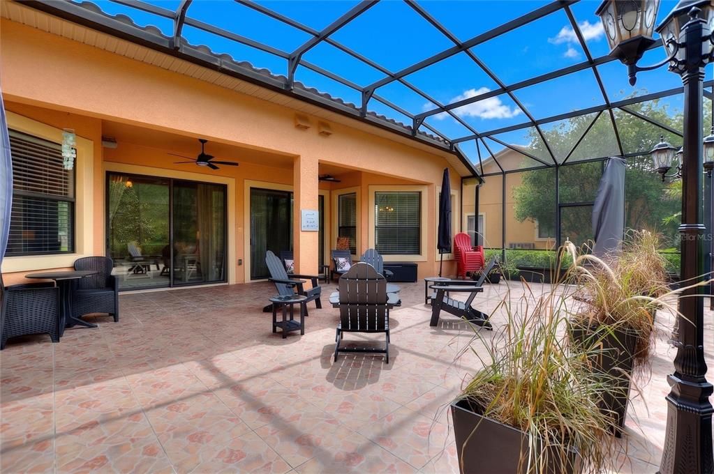 En Venta: $569,000 (4 camas, 3 baños, 3110 Pies cuadrados)