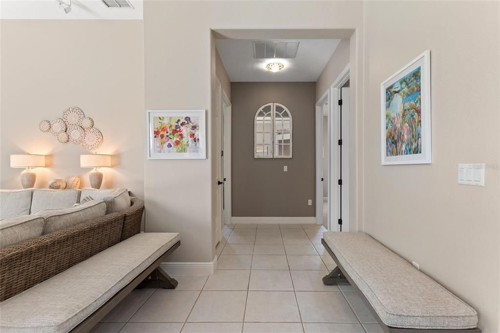 En Venta: $569,000 (4 camas, 3 baños, 3110 Pies cuadrados)