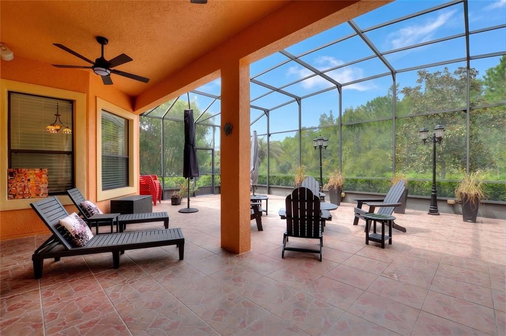 En Venta: $569,000 (4 camas, 3 baños, 3110 Pies cuadrados)