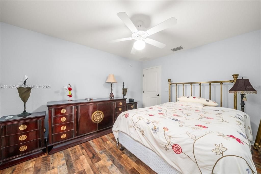 En Venta: $287,999 (3 camas, 2 baños, 1449 Pies cuadrados)