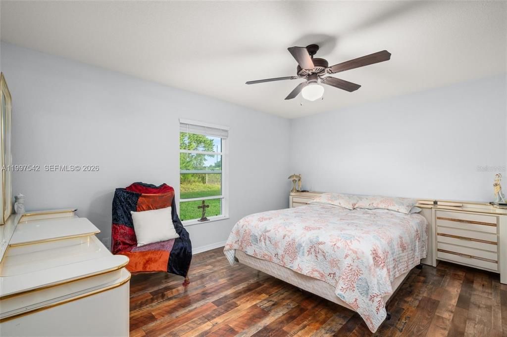 En Venta: $287,999 (3 camas, 2 baños, 1449 Pies cuadrados)