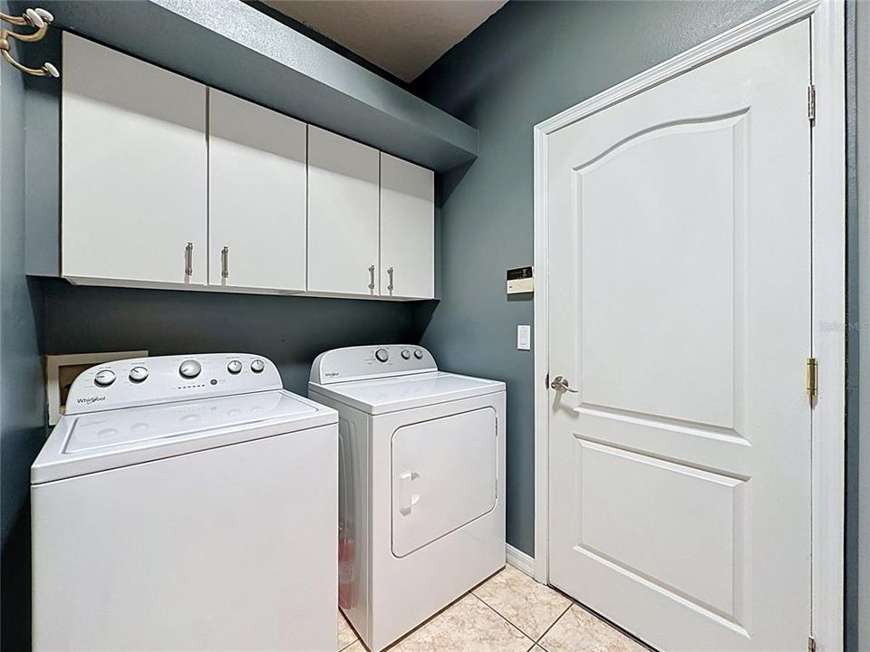En Venta: $384,000 (3 camas, 2 baños, 1911 Pies cuadrados)