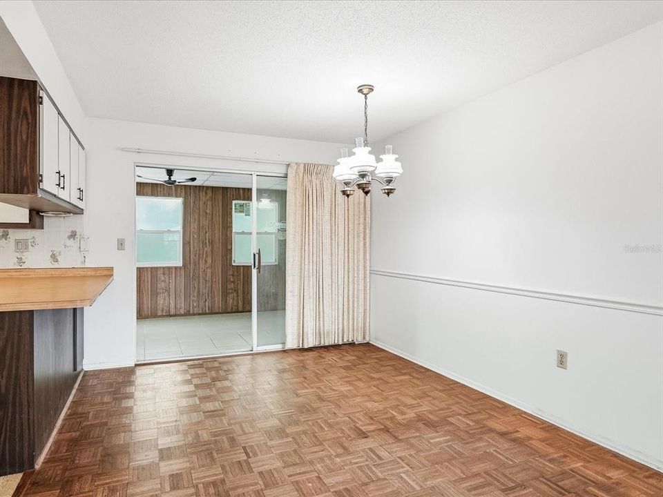 Active With Contract: $200,000 (3 beds, 2 baths, 1420 Square Feet)