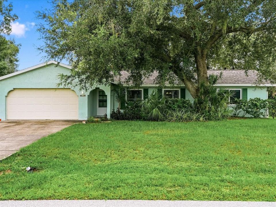 Active With Contract: $200,000 (3 beds, 2 baths, 1420 Square Feet)