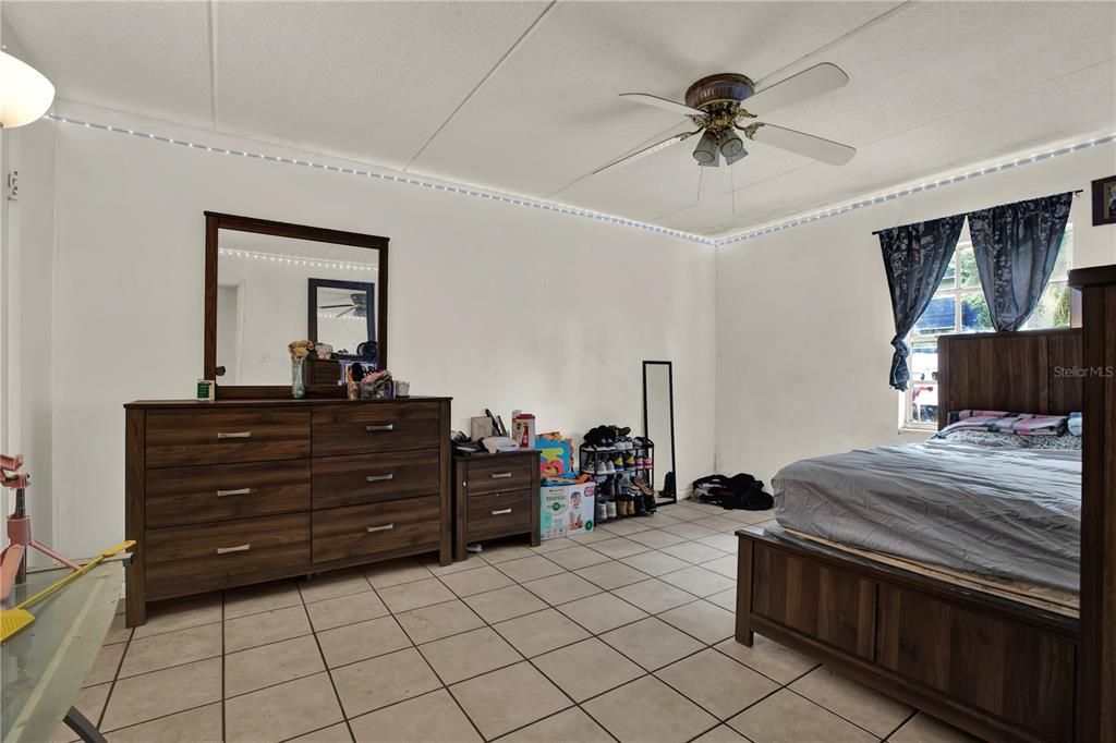 En Venta: $169,999 (2 camas, 1 baños, 950 Pies cuadrados)