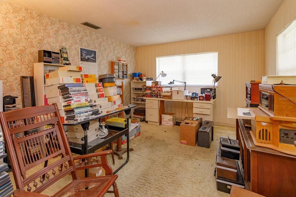 На продажу: $435,000 (4 спален, 2 ванн, 1720 Квадратных фут)