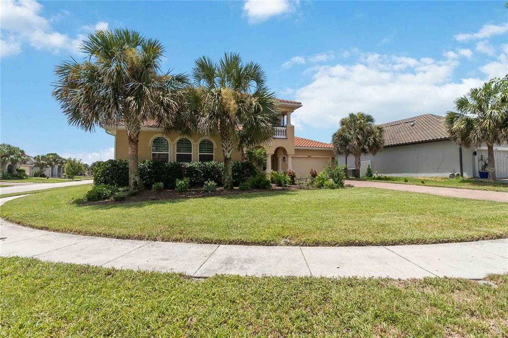 Active With Contract: $549,000 (4 beds, 3 baths, 3188 Square Feet)