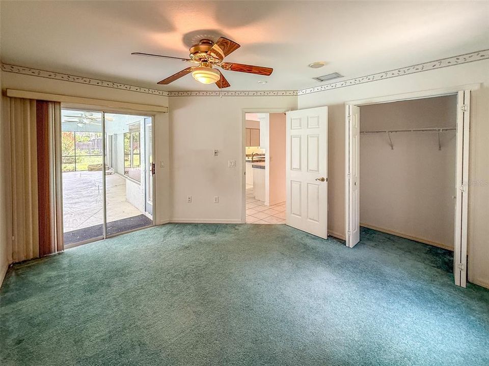 На продажу: $374,900 (3 спален, 2 ванн, 1814 Квадратных фут)