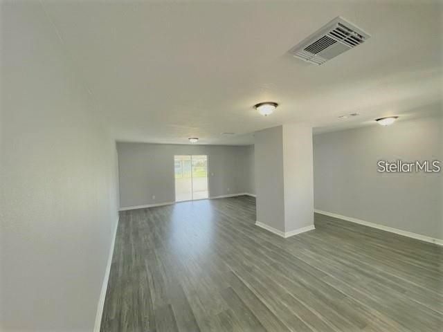 В аренду: $1,895 (4 спален, 2 ванн, 1592 Квадратных фут)