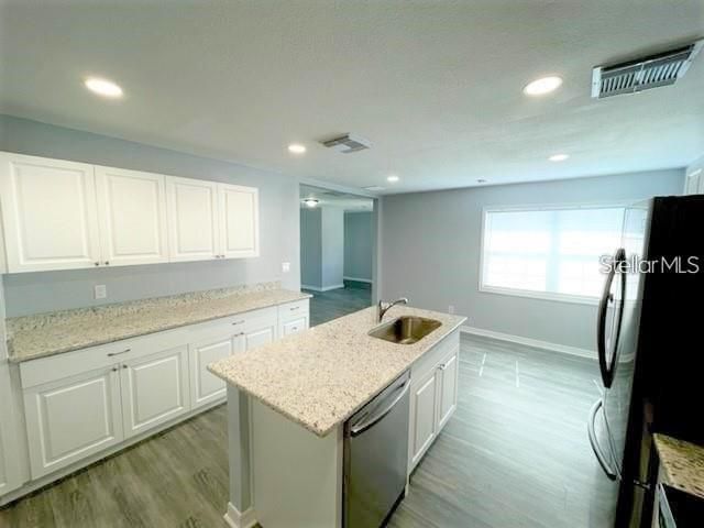 В аренду: $1,895 (4 спален, 2 ванн, 1592 Квадратных фут)