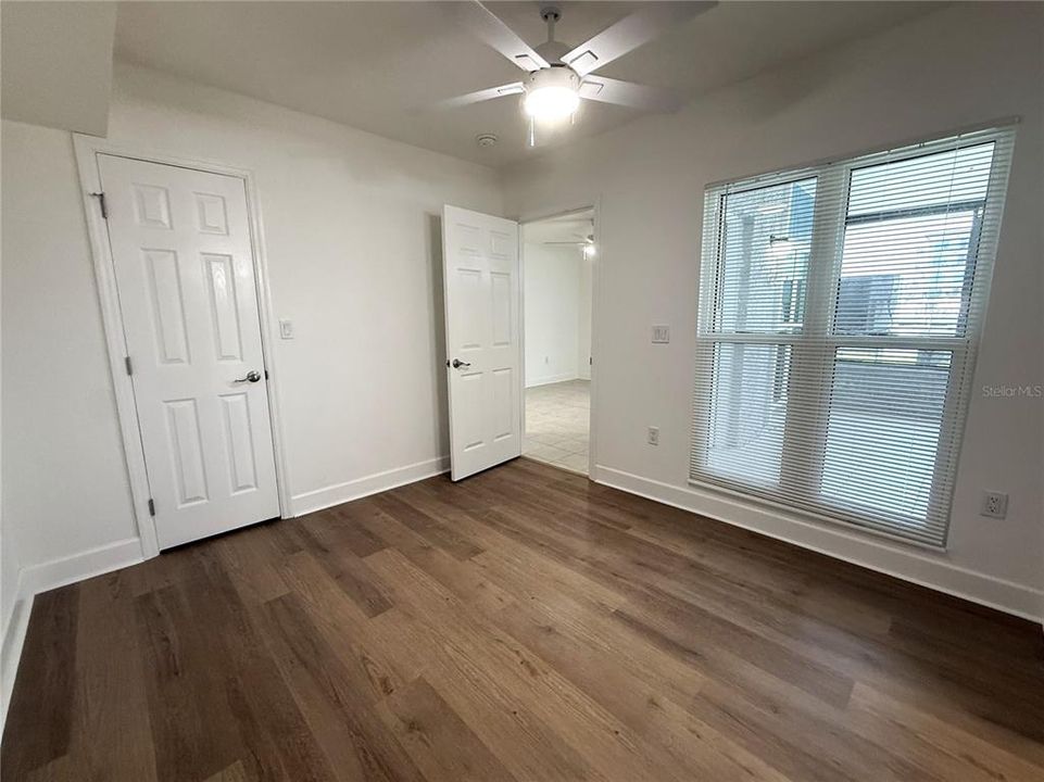 В аренду: $1,600 (1 спален, 1 ванн, 430 Квадратных фут)