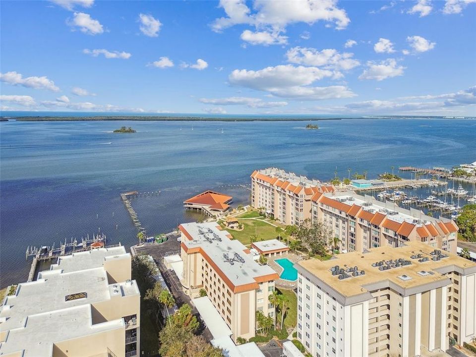 出租: $2,500 (1 贝兹, 1 浴室, 840 平方英尺)