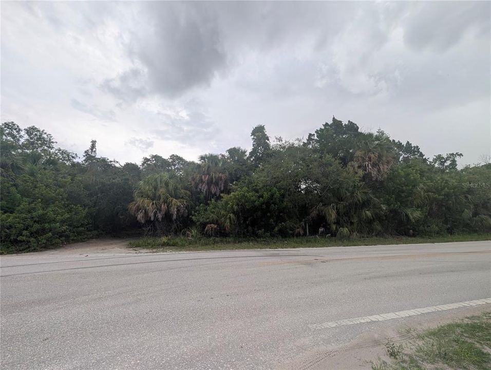 На продажу: $325,000 (7.24 acres)