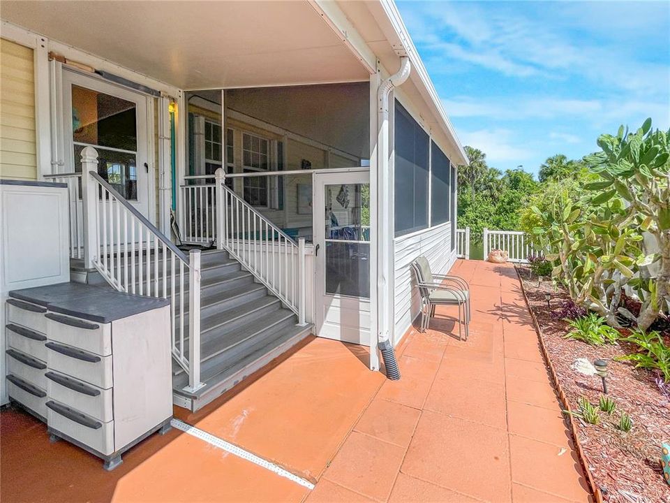 На продажу: $162,500 (2 спален, 2 ванн, 1104 Квадратных фут)