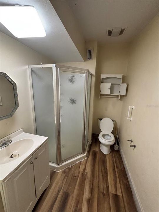На продажу: $174,900 (3 спален, 1 ванн, 1705 Квадратных фут)