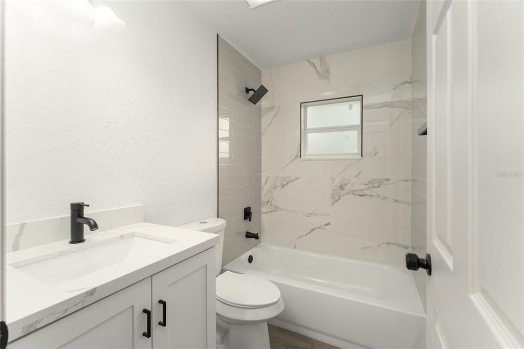 For Sale: $274,900 (3 beds, 2 baths, 1727 Square Feet)