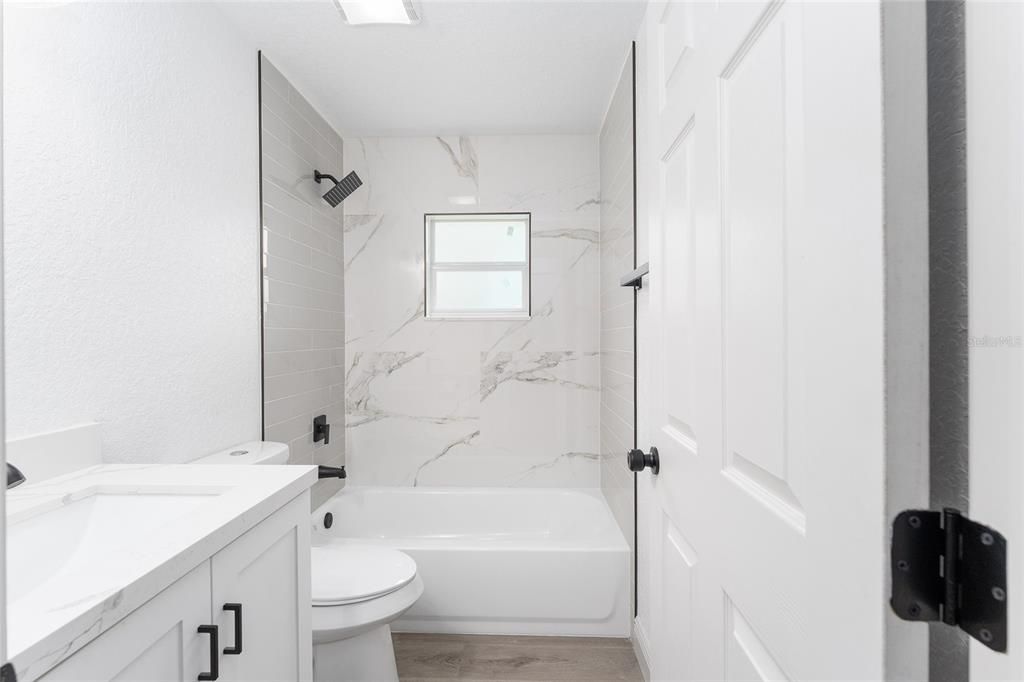 For Sale: $274,900 (3 beds, 2 baths, 1727 Square Feet)