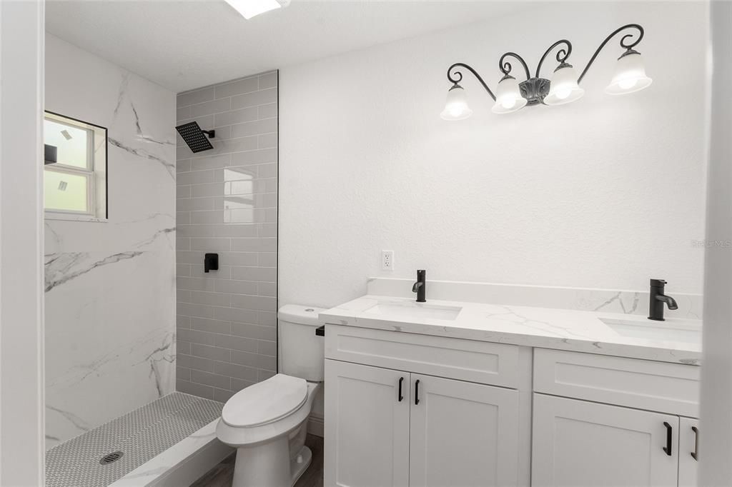 For Sale: $274,900 (3 beds, 2 baths, 1727 Square Feet)