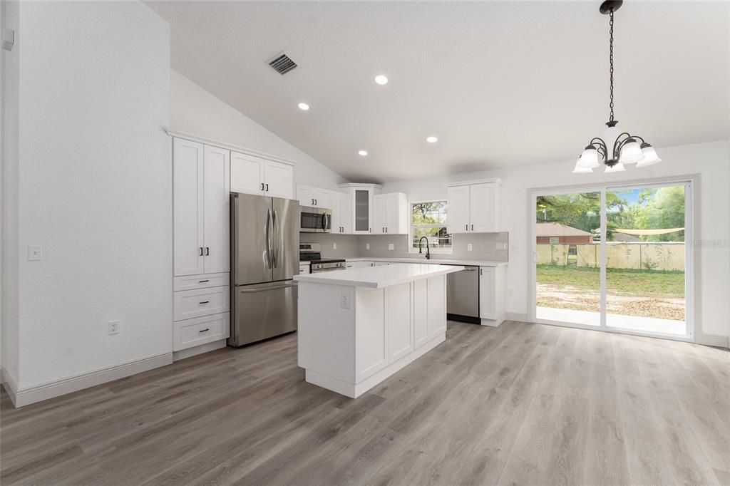 For Sale: $274,900 (3 beds, 2 baths, 1727 Square Feet)
