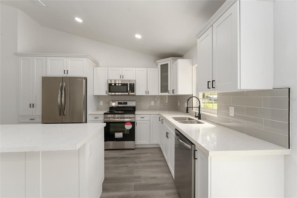 For Sale: $274,900 (3 beds, 2 baths, 1727 Square Feet)