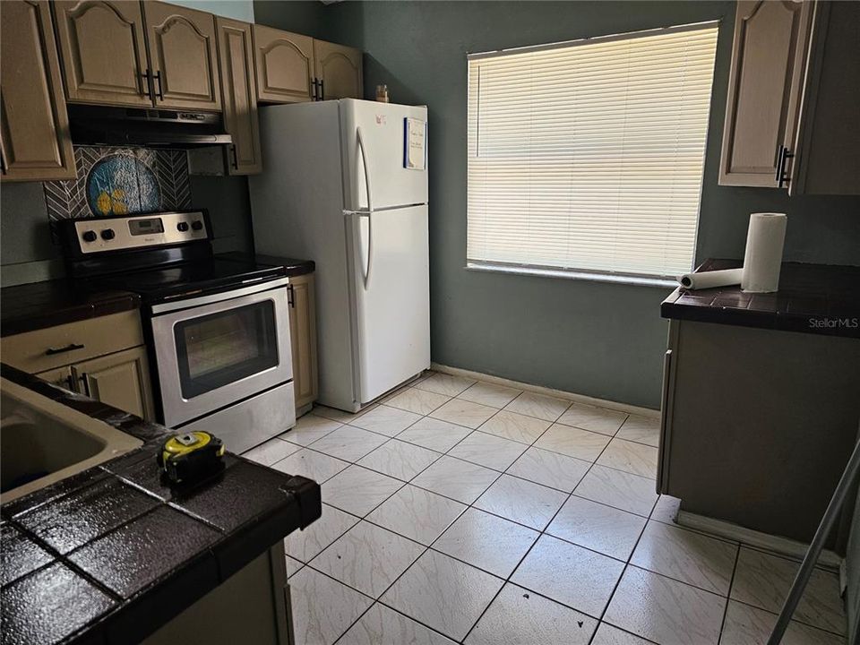 For Rent: $1,625 (3 beds, 2 baths, 1053 Square Feet)