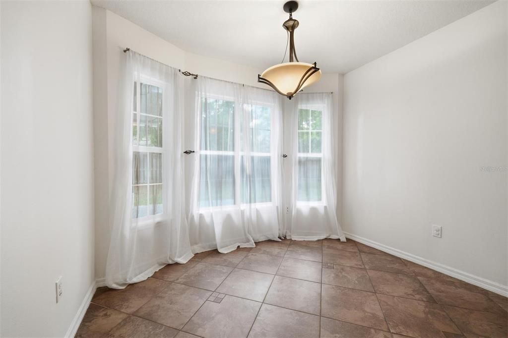 For Sale: $349,900 (3 beds, 2 baths, 1545 Square Feet)